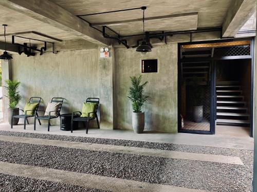 Entrance, 518 hotel  in Cabanatuan