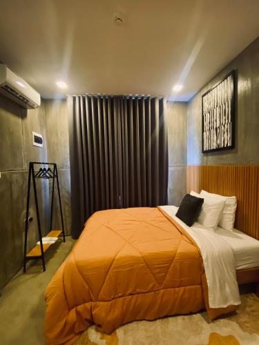 1 queen bed