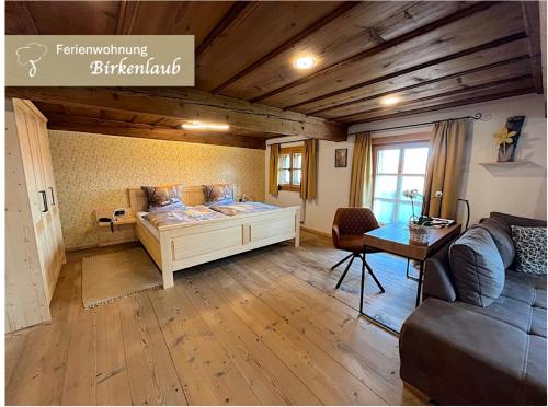 1 king bed, 1 sofa bed