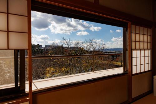 View, 四季亭 Shikitei near Nara Park