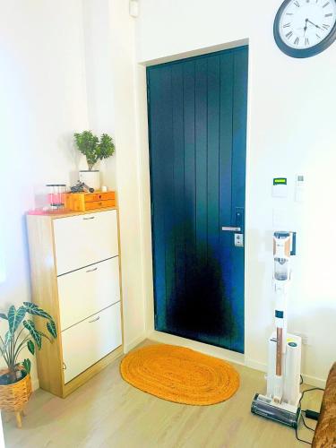 Brand New Beauty Home, Auckland (photo 7)