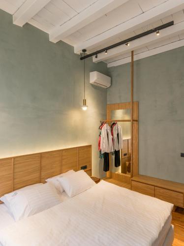 Three-Bedroom House image 3