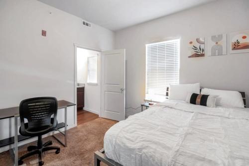 Charming 2-Bedroom Retreat Near UNC with Pool in Greeley, USA