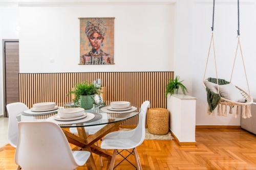 Nataly's Vibrant 2BR - 4 mins walk to Acropolis, Athen