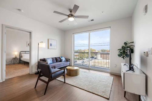 Modern Nulu 2BR CozySuites 08 in Louisville, USA