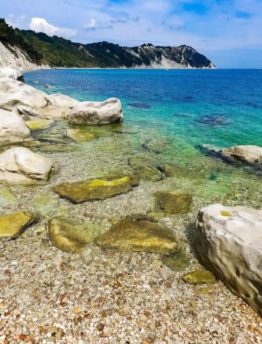 Sirolo, quadrilocale in centro con terrazzo e garage - S069