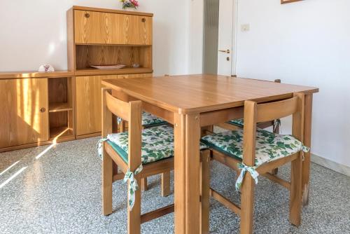 Sirolo, quadrilocale in centro con terrazzo e garage - S069