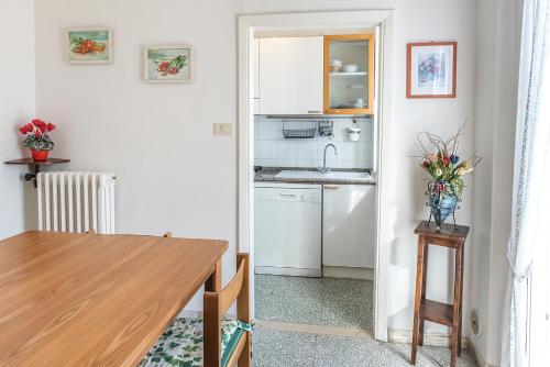 Sirolo, quadrilocale in centro con terrazzo e garage - S069