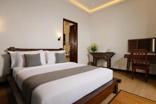 Villa with Private Pool image 9