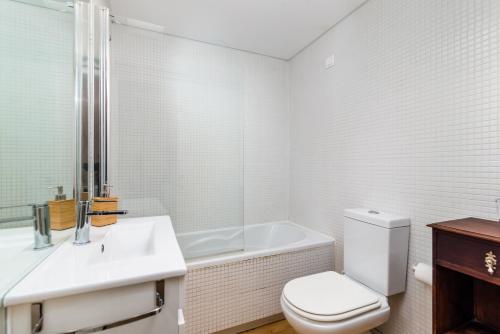 Go Native Lisbon - VIP Principe Real - image 14
