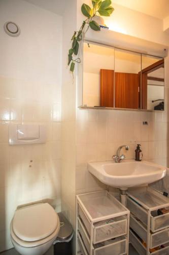 Penthouse in Basel Center with free BaselCard, Basel (Foto 9)