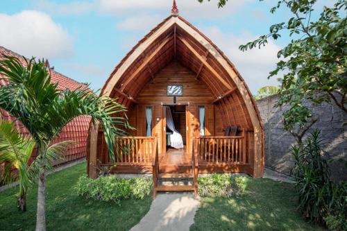 Made Taro - Menjangan Homestay, Bali