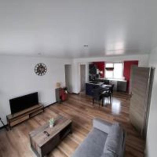 T3, 2 chambres avec parking privé - Location saisonnière - Aurillac