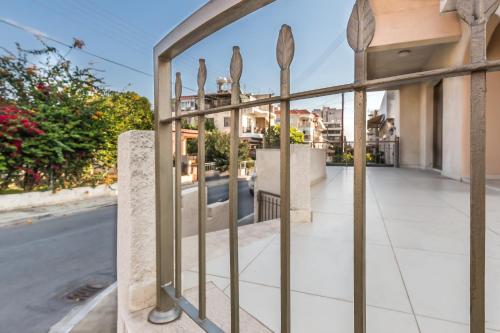Silver Apartment 3