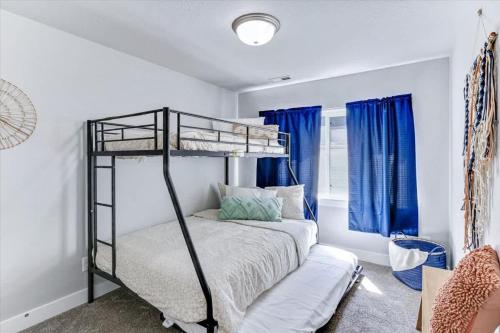 Close to UVU & BYU Golf Course Pet Friendly