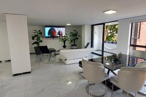 Wow! apartamento al lado de cc Oviedo y cc Sta Fe, Medellín (photo 9)