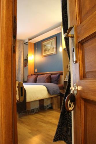 Cédric Accueille - Homestay PARIS, Paryż