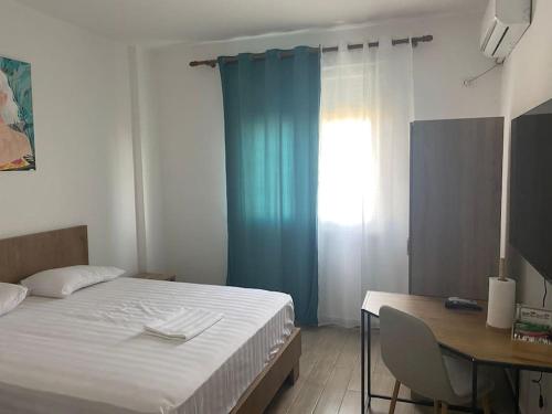 Studio Apartment image 1