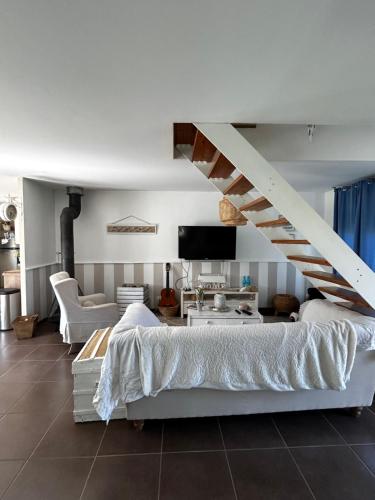 Chambre Raphael les monts in Gueret