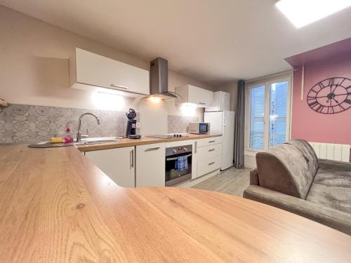 LE MONTAIGNE - Wifi fibre- Coeur du centre ville-PROPERTY RENTAL NM in เปริเกอ