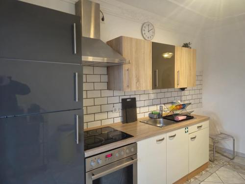 Parkplatze, Einzelbetten, 2 Balkone, fast Wi-Fi 100 Mbit, Homeoffice, Aufzug, lichtdurchflutet, Pano in 埃爾倫塞