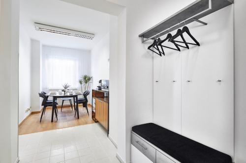 N01 Apartment im Künstlerviertel - Nähe Innenstadt und UBahn, 2 Zimmer, 3 Einzelbetten und ein Doppelbett, Núremberg (foto 9)