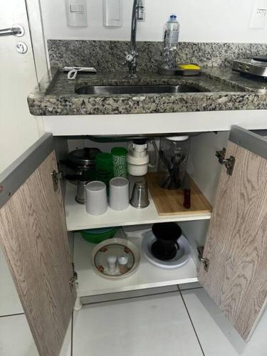 Flat para 4 adultos e 1 criança até 8 anos (Flat para 4 adultos e 1 crianca ate 8 anos) in 聖拉戈金錫