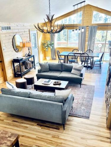 Mountain Views, Fast Wi-Fi, Hot Tub near Fairplay and Breck in Fairplay, USA