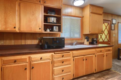 17C The Redwoods Cabin