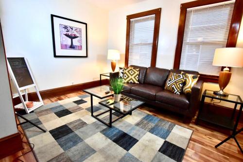 The House Hotels - W47th 1 Back House in Cleveland, USA