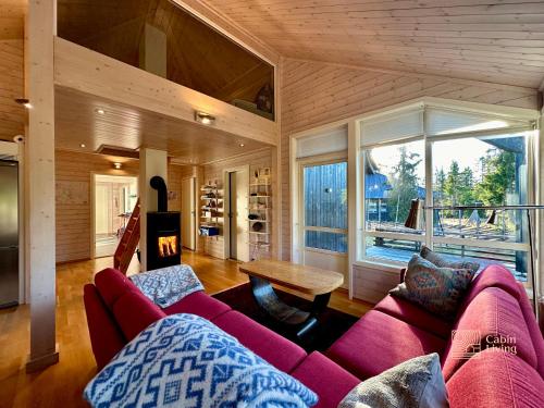 Cabin at Sjusjøen Birkebeiner trail ski in out, 8 beds, 2 bathrooms & Wifi in ชูเชิน