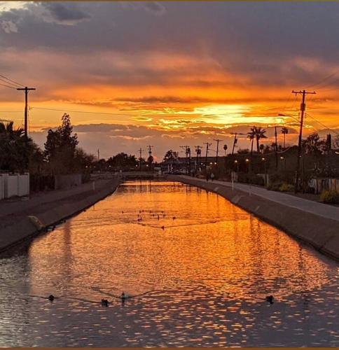 Central Phoenix, great for kids & pets, big backyard!, Phoenix (foto 8)