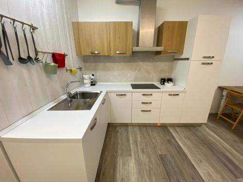 Dimora Casere 1 - zona centro - 200 mt da piste sci in Aviano