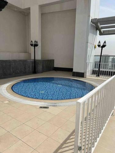 Luxury Studio Near Burj Khalifa, Дубай (фото 2)