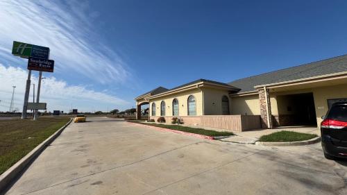 Sunbridge Inn & Suite Extended Stay