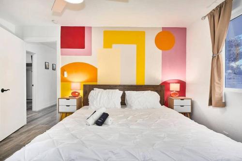 Chic Oasis, Pool, Hot Tub and Games Near Joshua Tree in Yucca Valley, USA