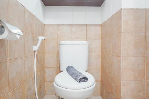 Modern Studio at Green Pramuka City Apartment By Travelio, Jakarta (photo 8)