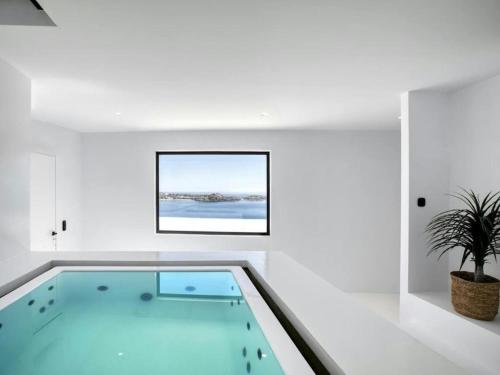 Villa with fantastic terrace-sea views, Psarrou