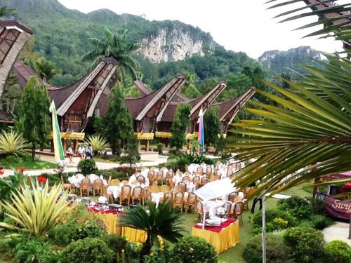 Restaurant, Toraja Misiliana Hotel in Palopo