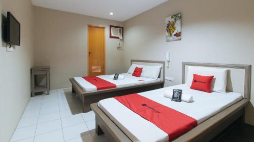 . RedDoorz @ Bridgeway Hotel Tuguegarao City