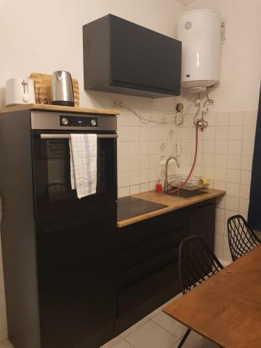 3 bedrooms, 6 beds