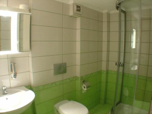 Ariadne Guesthouse - image 8