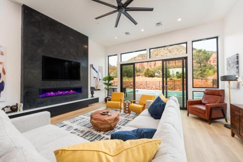 Sedona Sanctuary Luxury Home Pool & Spa