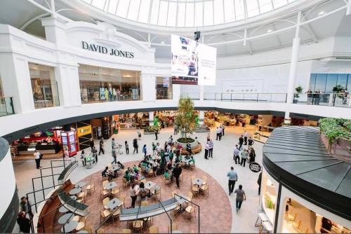 New house near Monash Hospital, just a 3-min walk in Oakleigh