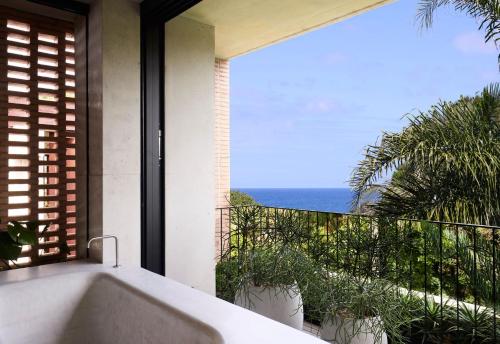 Surfside Clovelly - image 9
