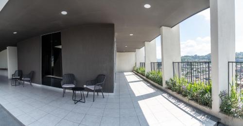 Condo 9 San Francisco Tower - image 4