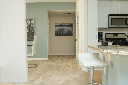 Amazing Apartments near the grove near Museu d'Art Comtat de Los Angeles