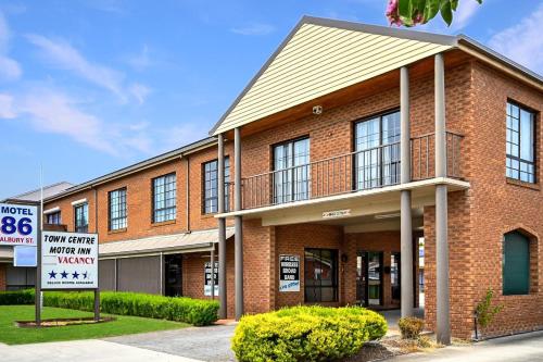 Holbrook Town Centre Motor Inn - Holbrook