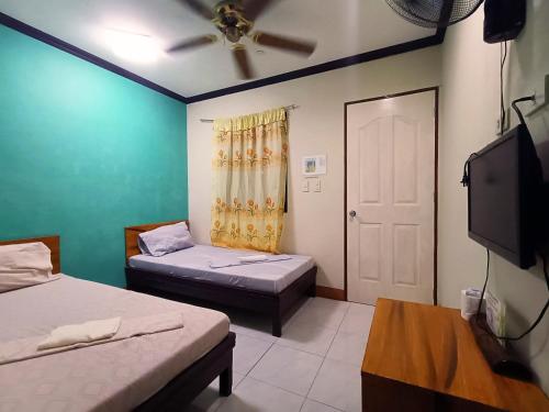 room detail thumbnail 1