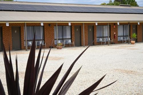 Holbrook Town Centre Motor Inn in Χόλμπρουκ